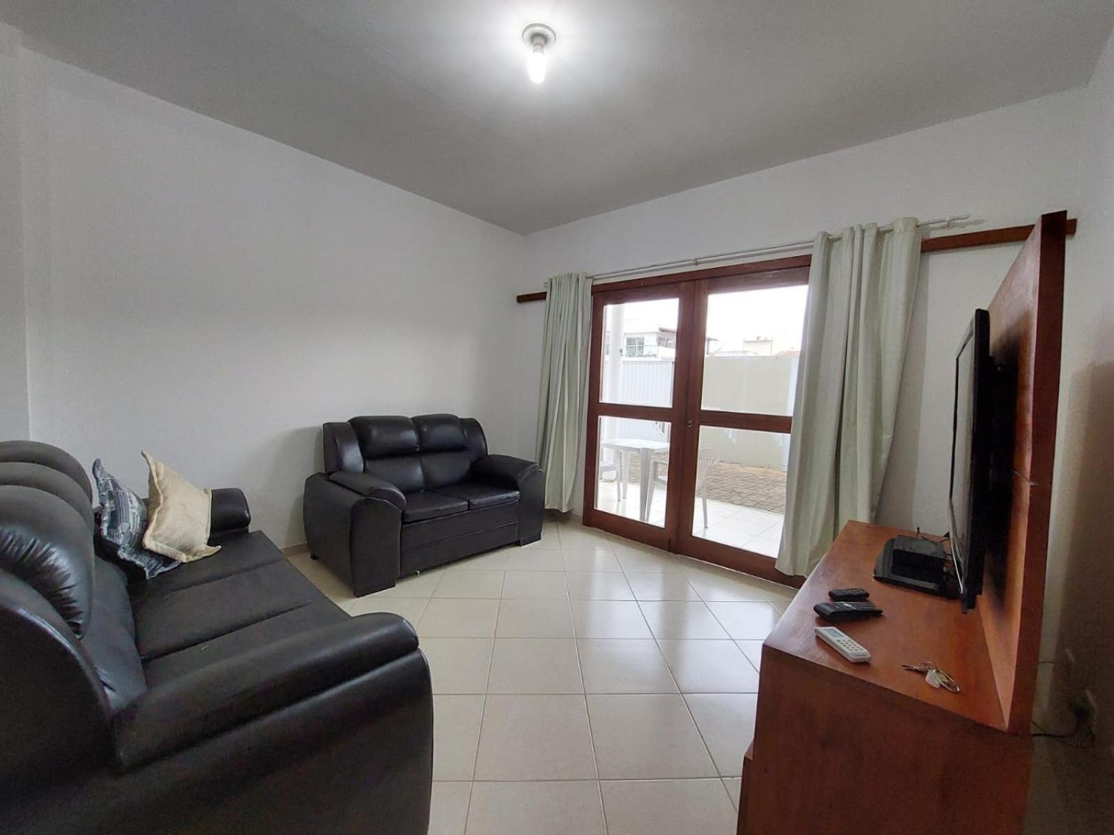 Apartment Em Com Piscina *