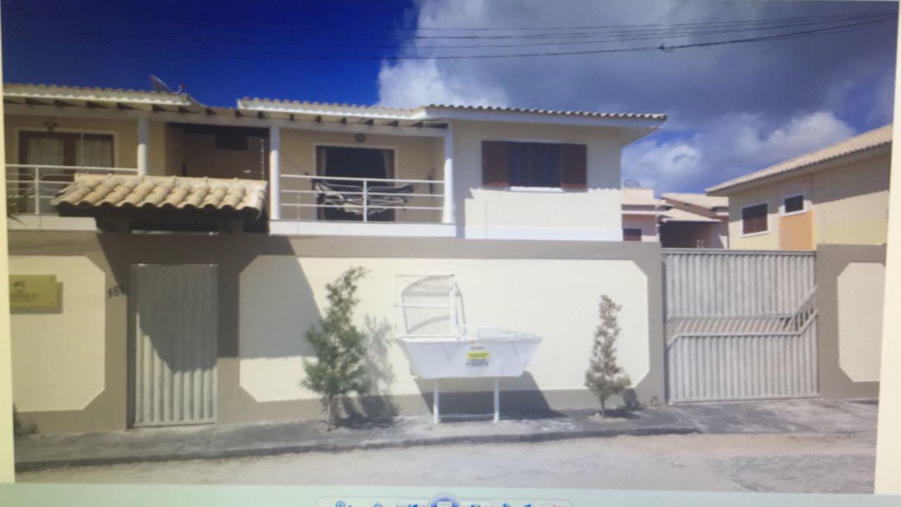 Em Com Piscina Apartment *