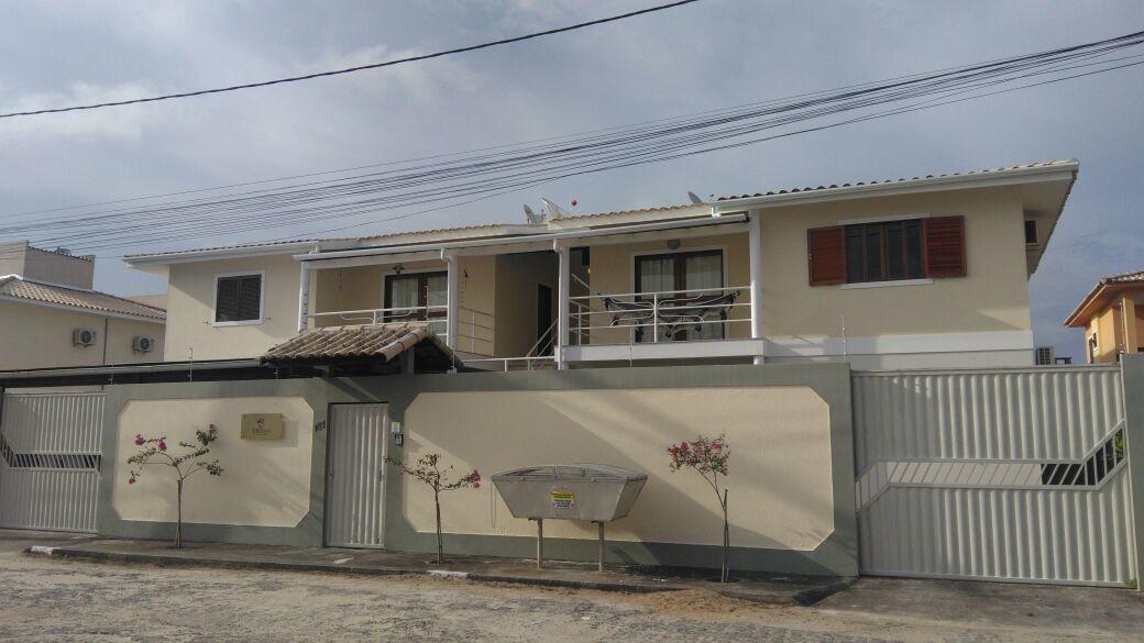 Apartment Em Com Piscina
